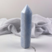 Load image into Gallery viewer, Blue Calcite Generator 610gr - Tip Damaged Price Reduced
