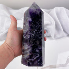 Load image into Gallery viewer, Amethyst Generator - 1.64kg XL
