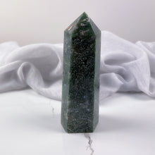 Load image into Gallery viewer, Moss Agate Generator - 710gr
