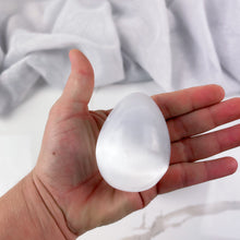Load image into Gallery viewer, Selenite Egg
