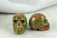 Load image into Gallery viewer, Unakite Jasper Skull- Small
